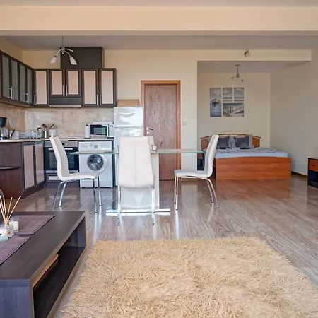 Relax Briz Apartment Varna