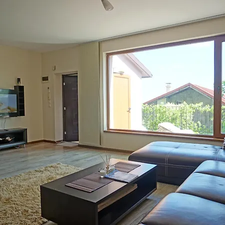 Relax Briz Apartment Varna
